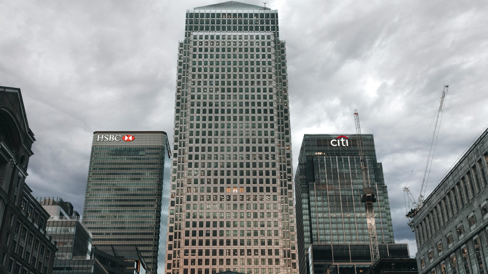 Apple’s AI Leap and NYC’s Air Crisis: A Tale of Two Headlines