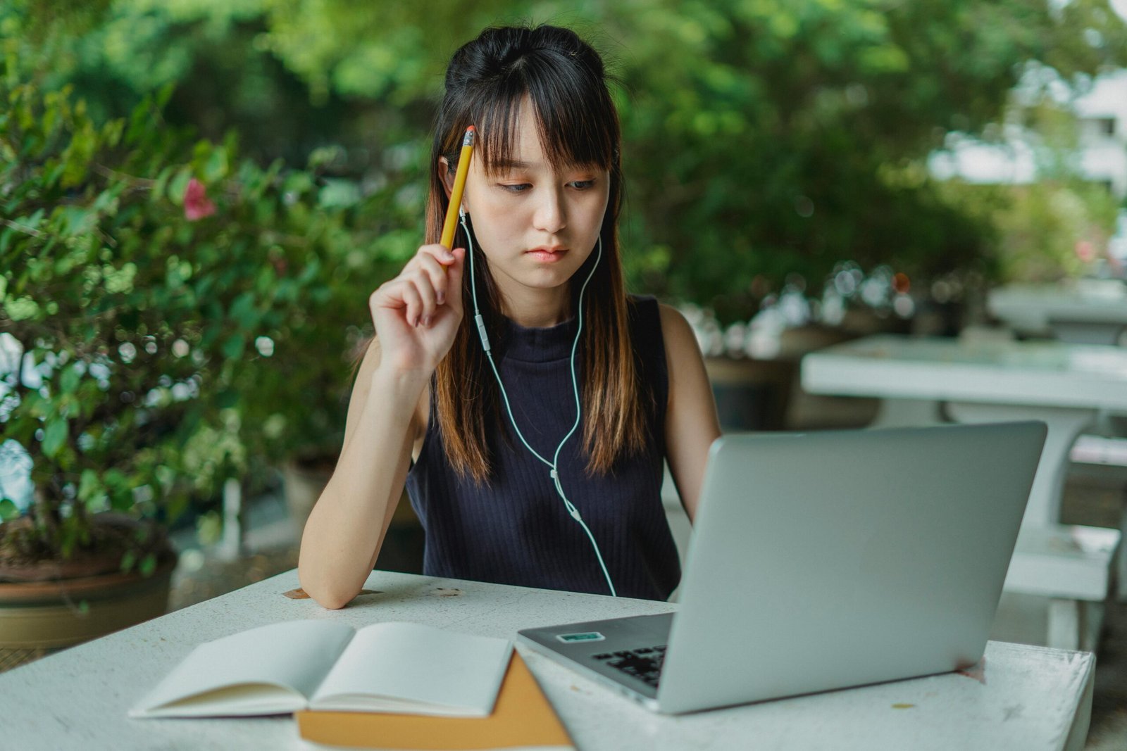 From Office to Anywhere: The Shift Redefining American Workplaces