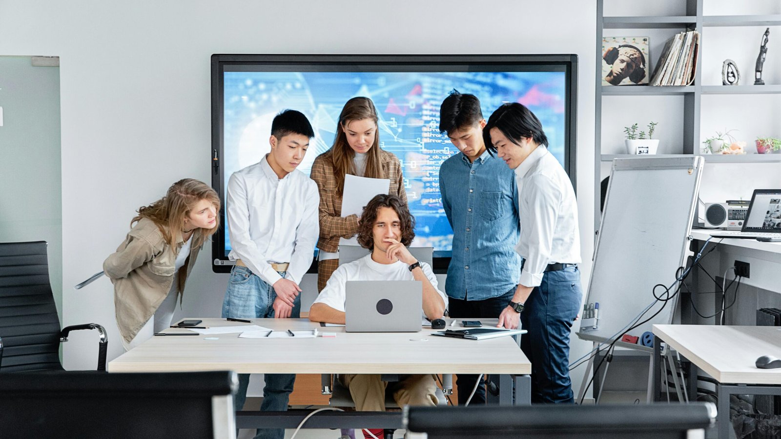 How Tech Companies Are Reshaping the American Workforce