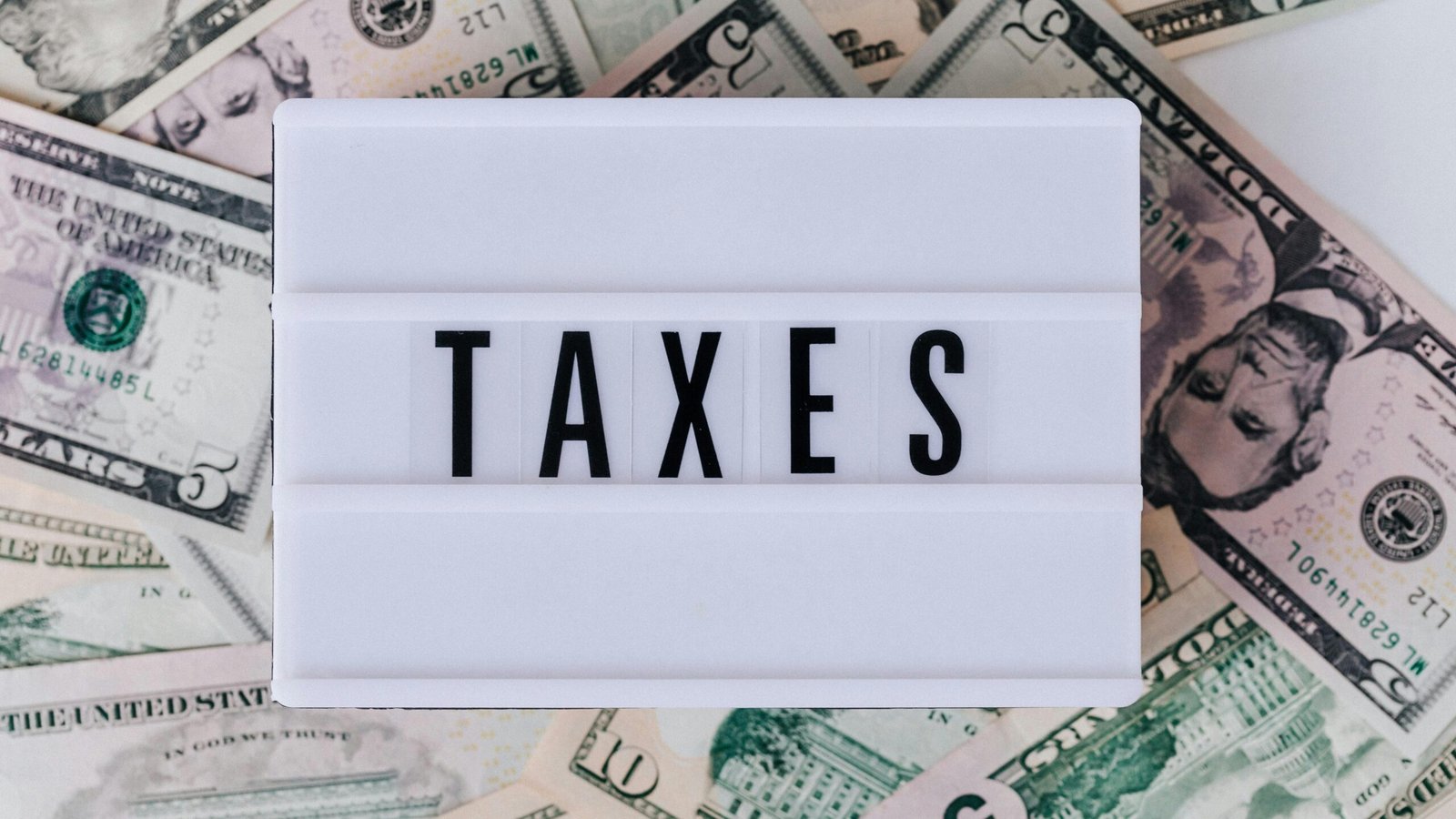 The 9 States With No State Income Tax (Ranked Worst To Best)