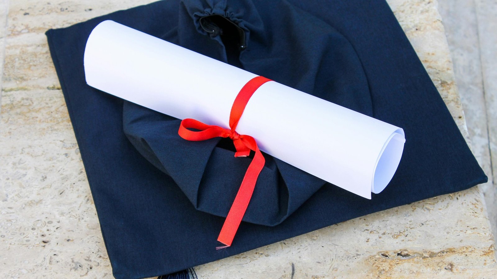 Why More US Companies Are Moving Away From College Degrees